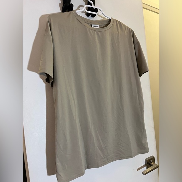 WHITNEY GYMSHARK T shirt! - Picture 3 of 4